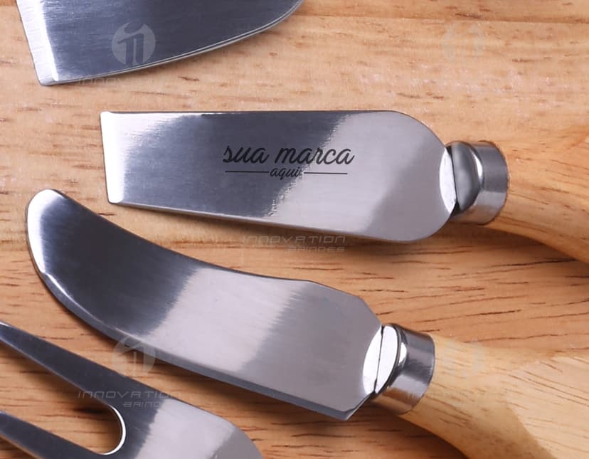 Kit Queijo - 12 peças de utensílios de cozinha em aço inoxidável para cortar, fatiar e servir queijos com facilidade. Ideal para amantes de queijos e entusiastas da cozinha. Aproveite para deixar sua mesa mais elegante e prática!