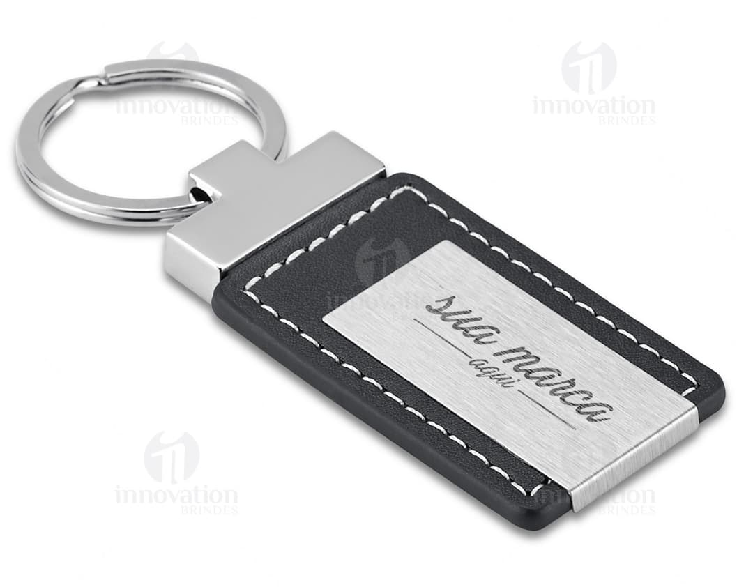 Chaveiro de metal e couro - 05, gadget moderno para o dia a dia. Conecte-se com estilo e praticidade. Ideal para guardar suas chaves de forma segura e organizada. Compatível com qualquer dispositivo eletrônico. Adquira o seu agora! #Chaveiro #Metal #Couro #Tecnologia