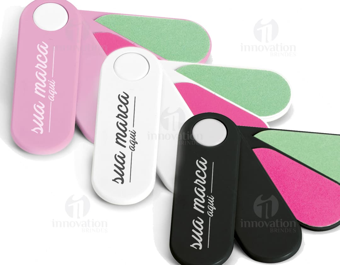 Kit de 4 lixas - 01 para cuidar das suas unhas com praticidade e eficiência. Este kit contém 4 lixas de alta qualidade em um design compacto e moderno. Ideal para uso pessoal ou profissional. Adquira já o seu e garanta unhas impecáveis em qualquer lugar!