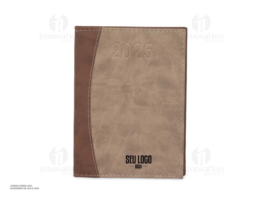Agenda Diária 2025 em capa de couro preto, com páginas em branco e marcador de páginas vermelho.