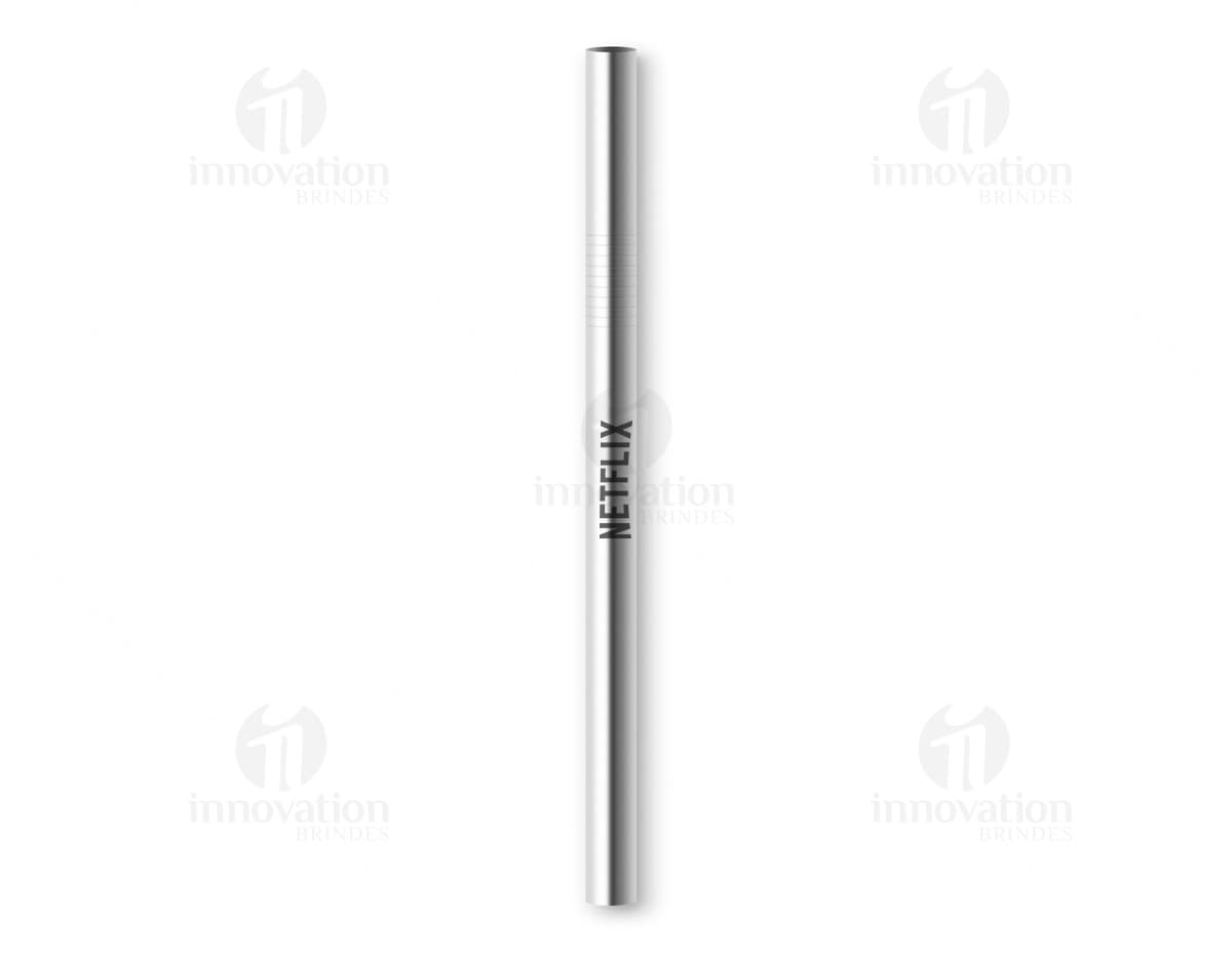 Canudo de metal prateado para escrita em notebook e papel. Ótima opção para presente ou brinde. Aproveite a durabilidade e elegância desse instrumento de escrita.