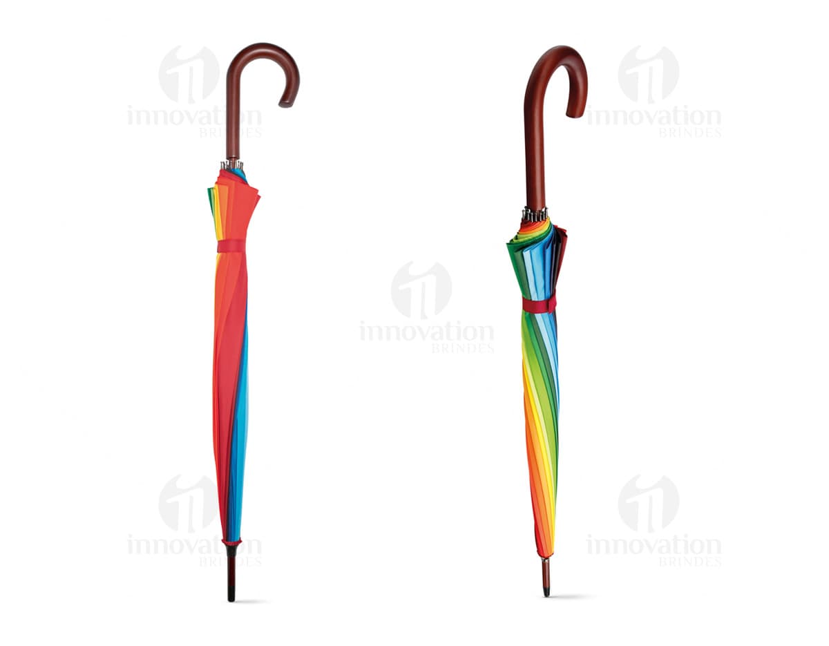 Guarda-chuva com pega de madeira em um design colorido e moderno, representando proteção contra a chuva. O padrão em arco-íris e a forma curva dão um toque criativo e atraente ao objeto. O guarda-chuva é um ícone de sucesso e market na indústria, com um toque de estilo e elegância.