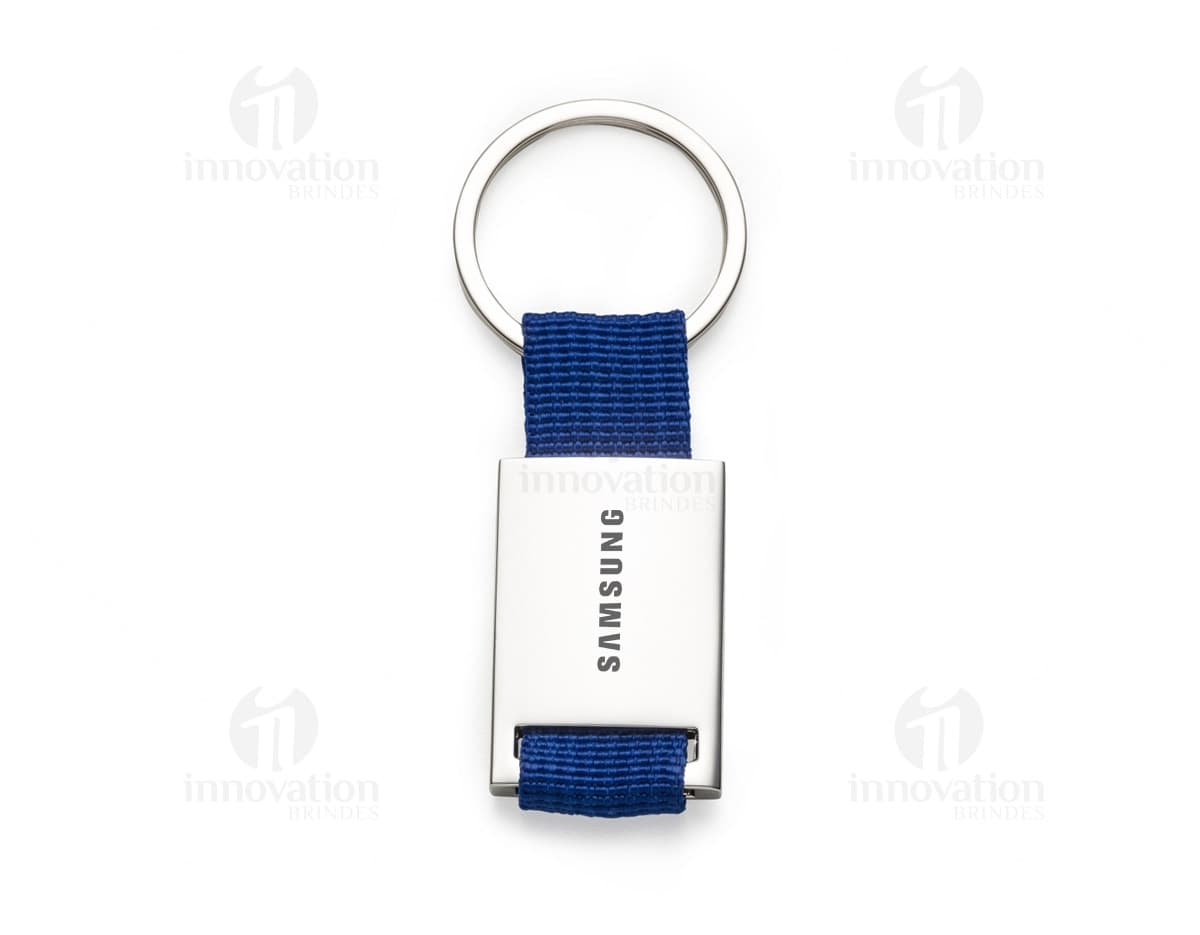 Chaveiro metal com nylon - Perfeito para garantir a segurança e o controle de acesso em seu negócio. Este chaveiro moderno e resistente é o acessório ideal para manter seus pertences protegidos. Adquira já o seu!