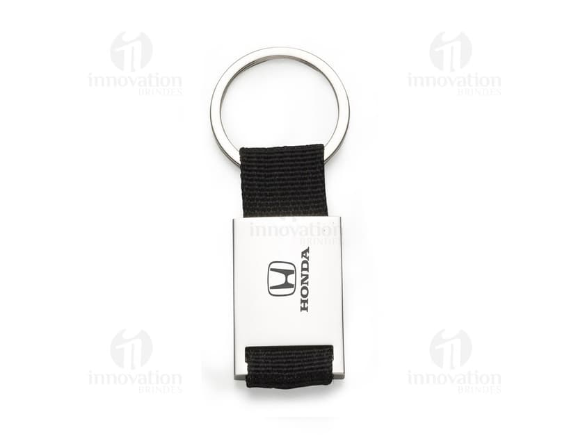 Chaveiro Metal com Nylon - Acessório moderno para manter suas chaves seguras e organizadas. Com design metálico e resistente, o chaveiro possui tecnologia de segurança e travamento, garantindo proteção e praticidade no dia a dia. Ideal para uso em negócios e escritórios, esse chaveiro é o símbolo da conexão entre elegância e funcionalidade. Adquira já o seu e tenha a chave para o sucesso sempre ao alcance das mãos!