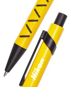 Caneta de metal luxuosa para escrita suave e precisa. Ideal para uso no escritório, na escola ou em reuniões de negócios. Feita com materiais de alta qualidade, proporcionando conforto e durabilidade. Adquira já a sua e potencialize sua criatividade!