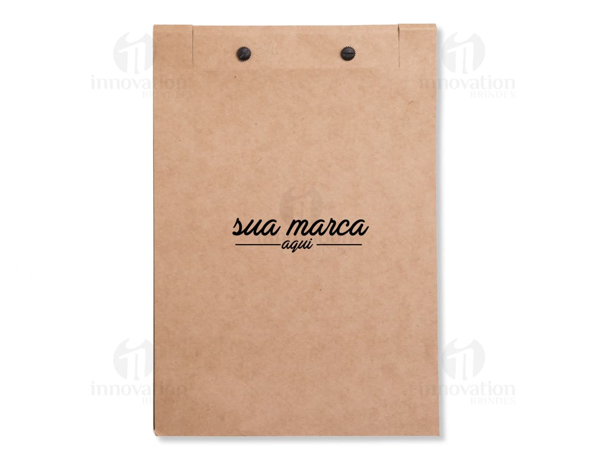 Pasta de Convenção em Papelão Reciclável - Ideal para organizar seus documentos e materiais de escritório, esta pasta quadrada vazia é perfeita para guardar e transportar seus pertences com segurança. Feita de papelão ecológico, é uma opção sustentável e prática para reuniões e eventos. Garanta já a sua!