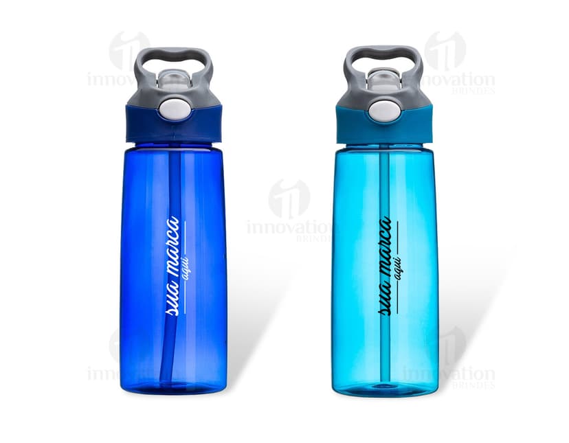 Squeeze plástico 650ml ideal para manter sua hidratação durante o dia a dia. Leve, prático e ecologicamente correto, esse squeeze é perfeito para levar sua bebida preferida para onde você for. Com capacidade de 650ml, é perfeito para manter você sempre hidratado. Escolha o seu squeeze plástico 650ml e tenha sua bebida sempre à mão. Garanta já o seu!