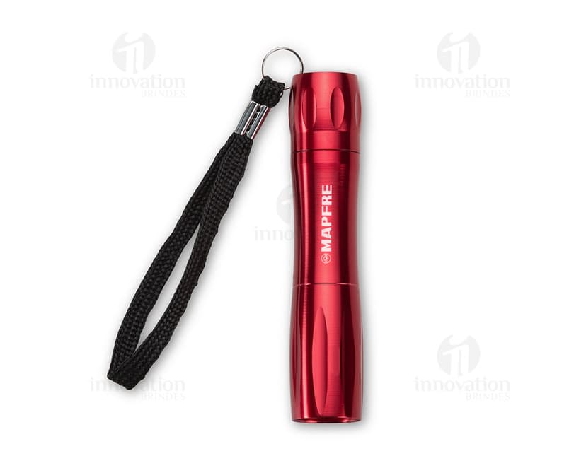 Lanterna de metal - Ideal para uso em casa, no trabalho ou em viagens. Com design resistente e prático, esse acessório é essencial para situações de emergência. Garanta já a sua!
