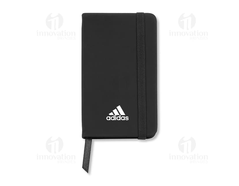 Bloco de anotações e moleskine em paper blank isolated. Design clean e moderno para seu negócio. Ideal para tecnologia e embalagens de merchandise.