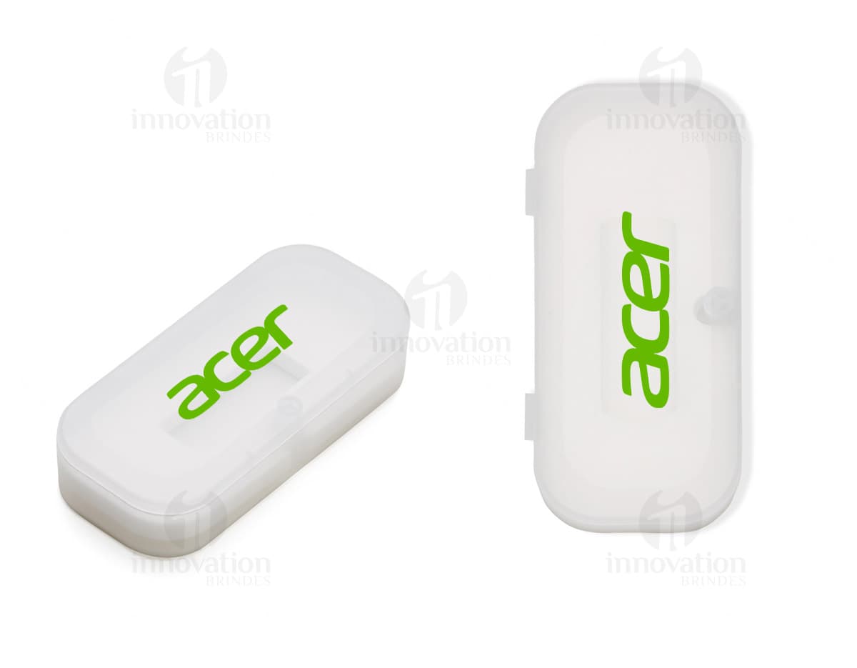 Estojo para Pen Drive Pico - Organize e proteja seu pen drive com este prático estojo em plástico resistente. Ideal para manter seu dispositivo seguro e sempre à mão. Mantenha seus arquivos sempre protegidos e acessíveis. Adquira já o seu!