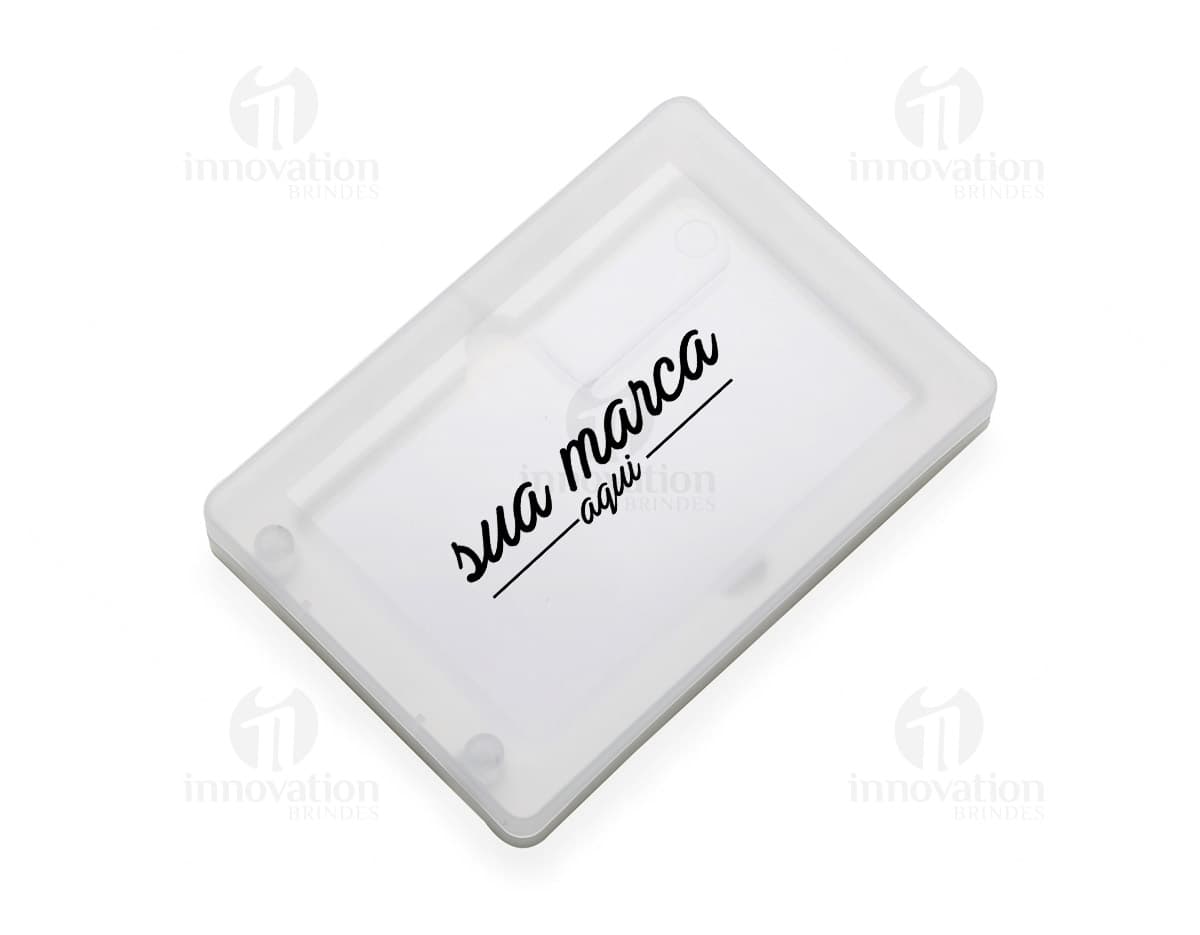 Estojo para Pen Card - Organize com estilo seus acessórios de tecnologia. Este estojo moderno e prático é ideal para guardar seu pen card com segurança. Perfeito para manter seus dados sempre à mão. Garanta o seu!