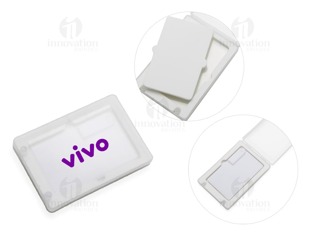 Estojo para Pen Card - Organize seus dispositivos de armazenamento de forma segura e prática. Ideal para manter seus dados sempre à mão. Adquira já o seu!