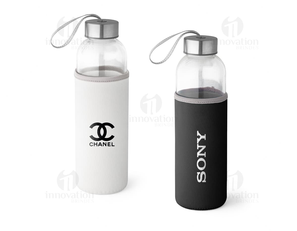 Squeeze de Vidro Transparente para Bebidas Saudáveis e Refrescantes - Ótima opção para manter-se hidratado com estilo. Garrafa de vidro clean e saudável, perfeita para armazenar água, sucos e chás. Ideal para levar para o trabalho, academia ou passeios ao ar livre. Adquira já o seu squeeze de vidro e mantenha sua saúde em dia!