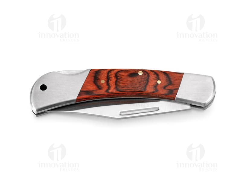 Ferramenta multiuso ajustável em aço inoxidável. Ideal para reparos, cortes e trabalhos manuais. Utensílio prático e versátil para uso doméstico e profissional. Compulsuri canivete de metal resistente e durável.