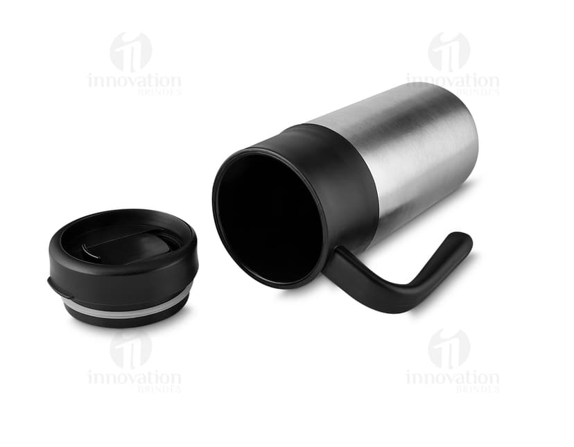 Caneca 450ml de metal prateado para café. Ideal para começar o dia com estilo e aromas frescos. Um objeto de cozinha essencial para sua rotina matinal.