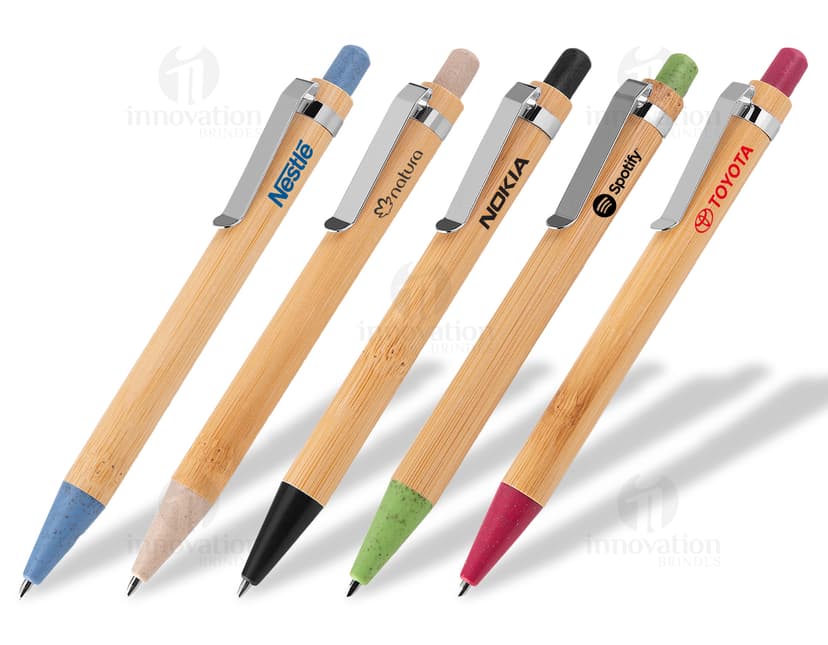 Caneta de bambu sustentável para escrita suave e precisa. Ideal para uso escolar, no escritório ou em casa. Feita de bambu e aço, vem com borracha e grafite para melhorar sua escrita. Adquira já a sua!