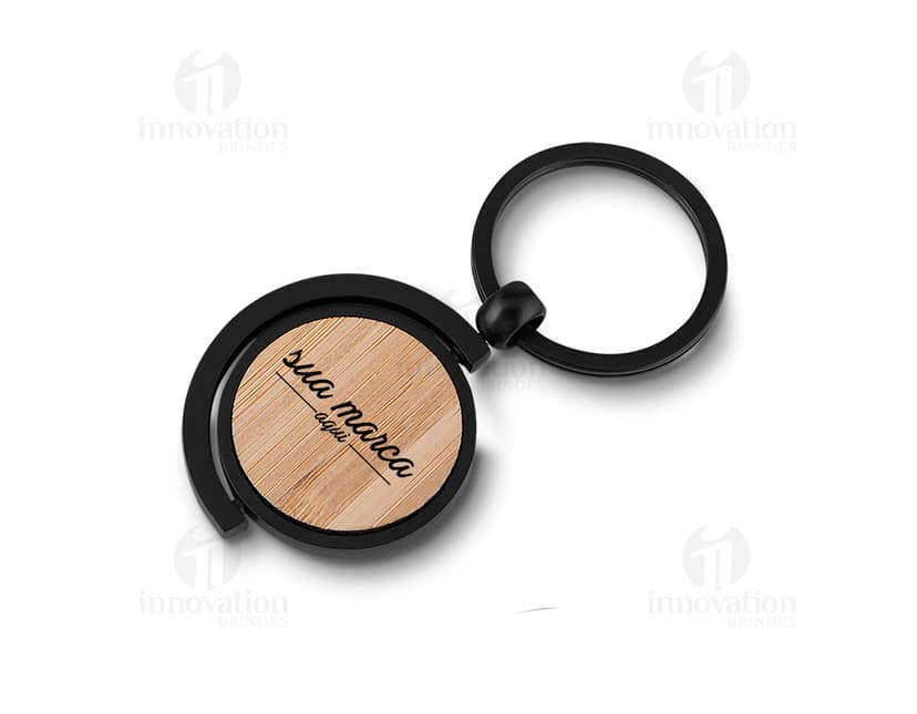 Chaveiro brilhante e elegante com design exclusivo para destacar suas chaves. Feito com vidro brilhante e anel resistente, este acessório é perfeito para manter suas chaves organizadas. Ideal para presentear ou usar no dia a dia. Adquira já o seu!