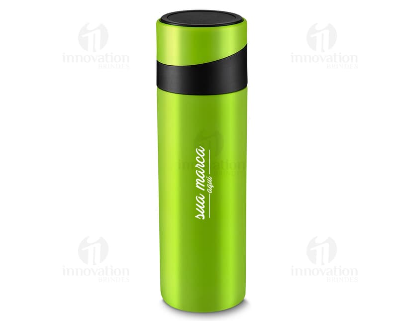 Garrafa térmica 400ml: mantenha suas bebidas quentes ou frias por mais tempo com a garrafa térmica de 400ml. Feita em plástico resistente, é ideal para levar para o trabalho, academia ou viagens. Com design clean e isolado, é perfeita para líquidos como água, chá ou café. A garrafa térmica é também uma opção sustentável, ajudando na redução do uso de garrafas plásticas descartáveis. Com ela, você terá sempre sua bebida favorita na temperatura perfeita, seja quente ou gelada. Adquira já a sua e tenha sempre sua bebida preferida por perto!