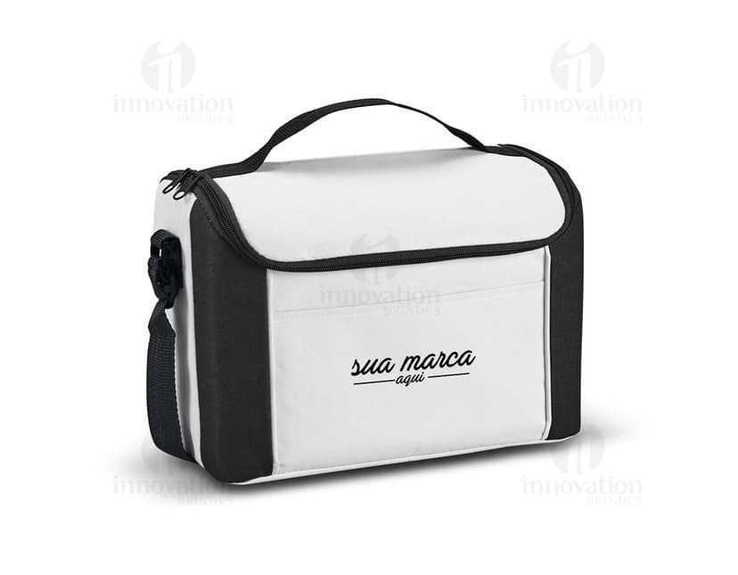 Bolsa térmica 8 litros em couro para viagem de negócios ou lazer. Moderna e prática, possui alça resistente e design versátil. Mantenha seus alimentos e bebidas frescos em qualquer lugar. Ideal para executivos ou para um passeio de fim de semana. Acessório essencial para manter a temperatura dos seus itens durante todas as aventuras. Adquira já a sua!