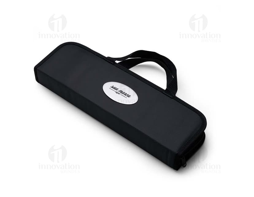 Kit churrasco 17 peças - Conjunto moderno e prático para os amantes de churrasco. Equipamento portátil em plástico resistente, garantindo segurança e praticidade. Ideal para negócios ou momentos em família. Aproveite a conexão wireless e a tecnologia de última geração para um churrasco perfeito. Garanta o seu!