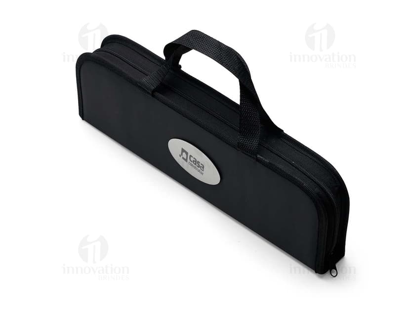 Kit churrasco 17 peças, moderno e prático. Equipamento completo para seu churrasco, feito em plástico de alta qualidade e seguro para manuseio. Ideal para uso individual ou em eventos de negócios. Não perca a chance de ter em mãos um kit completo e portátil, com conexão wireless para maior conveniência. Aproveite a tecnologia e a segurança do kit churrasco 17 peças para tornar seus momentos de lazer ainda mais especiais.