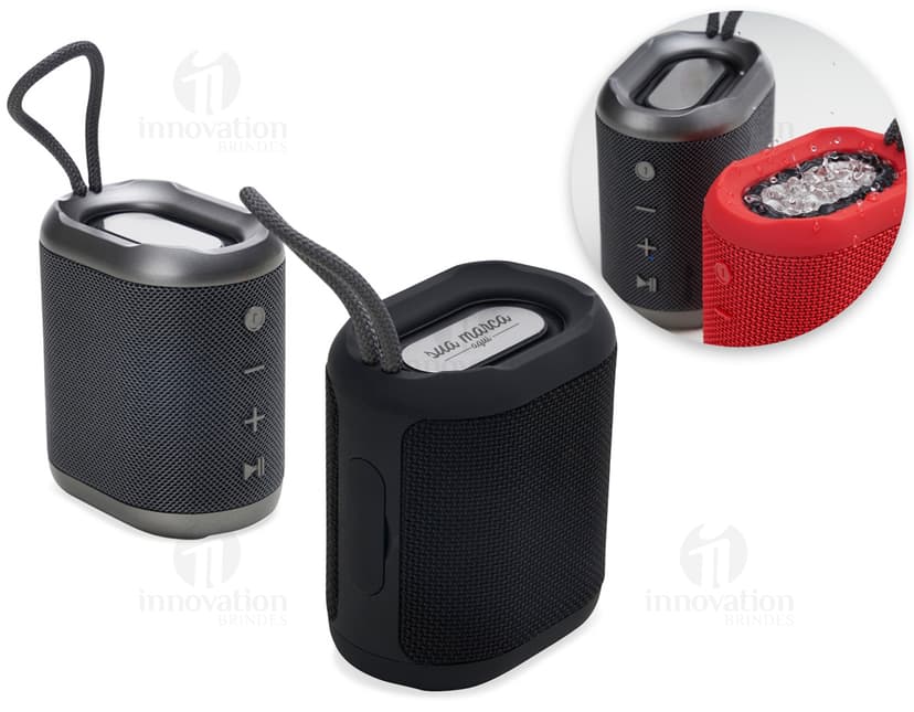 Caixa de som vintage em metal preto, com design elegante e tecnologia moderna. Ideal para quem busca qualidade de áudio e estilo único. Aproveite para ouvir suas músicas favoritas com alta definição e potência. Perfeito para ambientes internos e externos. Adquira a sua agora e tenha uma experiência sonora incrível!