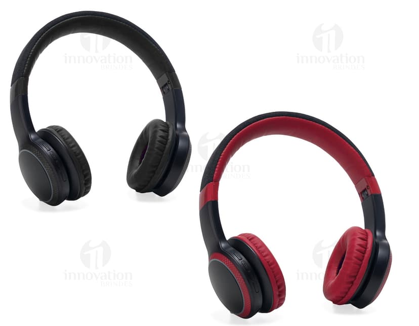 Fone de ouvido Bluetooth com revestimento de couro e luz LED RGB, ideal para ouvir música com alta qualidade de áudio. Tecnologia moderna, design preto com detalhes em metal, possui woofers e tweeters para garantir um som nítido e potente. Perfeito para uso em estúdio, festas ou para entretenimento em geral. Compatível com diversos dispositivos eletrônicos como computador, celular e tablet.