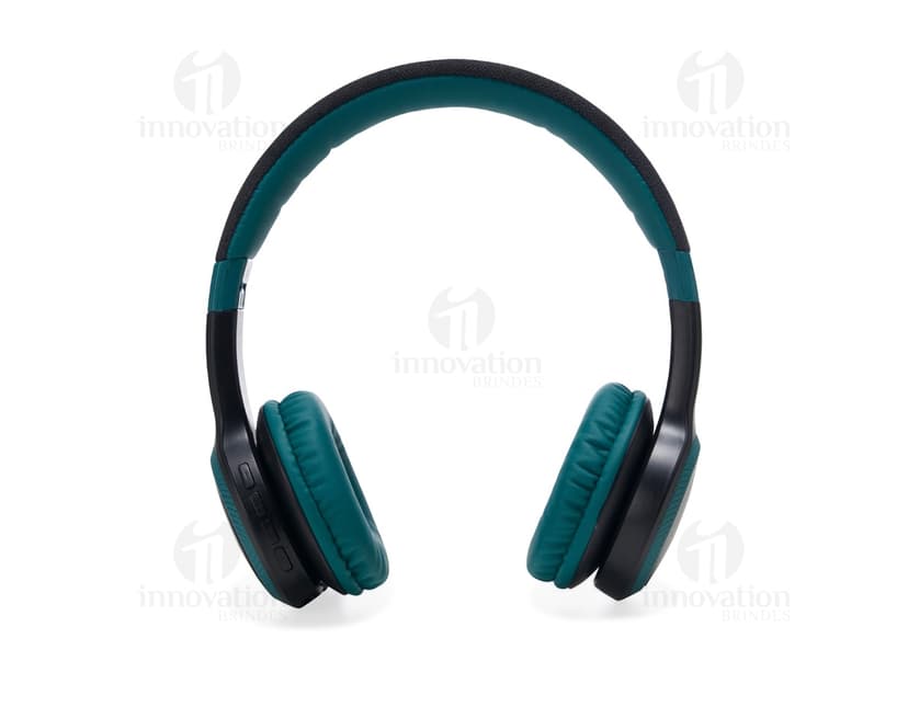 Fone de ouvido Bluetooth com revestimento de couro e luz LED RGB, ideal para ouvir música com alta qualidade de áudio. Tecnologia moderna, design preto com detalhes em metal, possui woofers e tweeters para garantir um som nítido e potente. Perfeito para uso em estúdio, festas ou para entretenimento em geral. Compatível com diversos dispositivos eletrônicos como computador, celular e tablet.