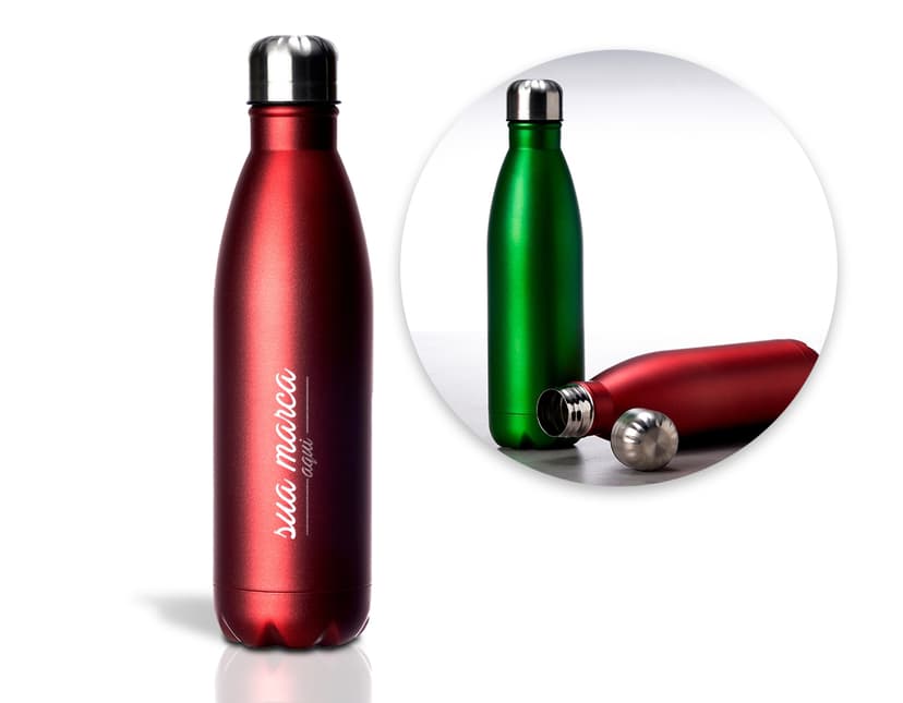 Garrafa Inox 750ml - Mantenha-se hidratado com estilo e elegância. Esta garrafa de inox de 750ml é ideal para manter sua saúde em dia, seja no trabalho, academia ou em viagens. Seu design clean e brilhante é perfeito para quem busca um item de qualidade e durável. Adquira agora e desfrute de todo o brilho e luxo que esta garrafa pode oferecer.