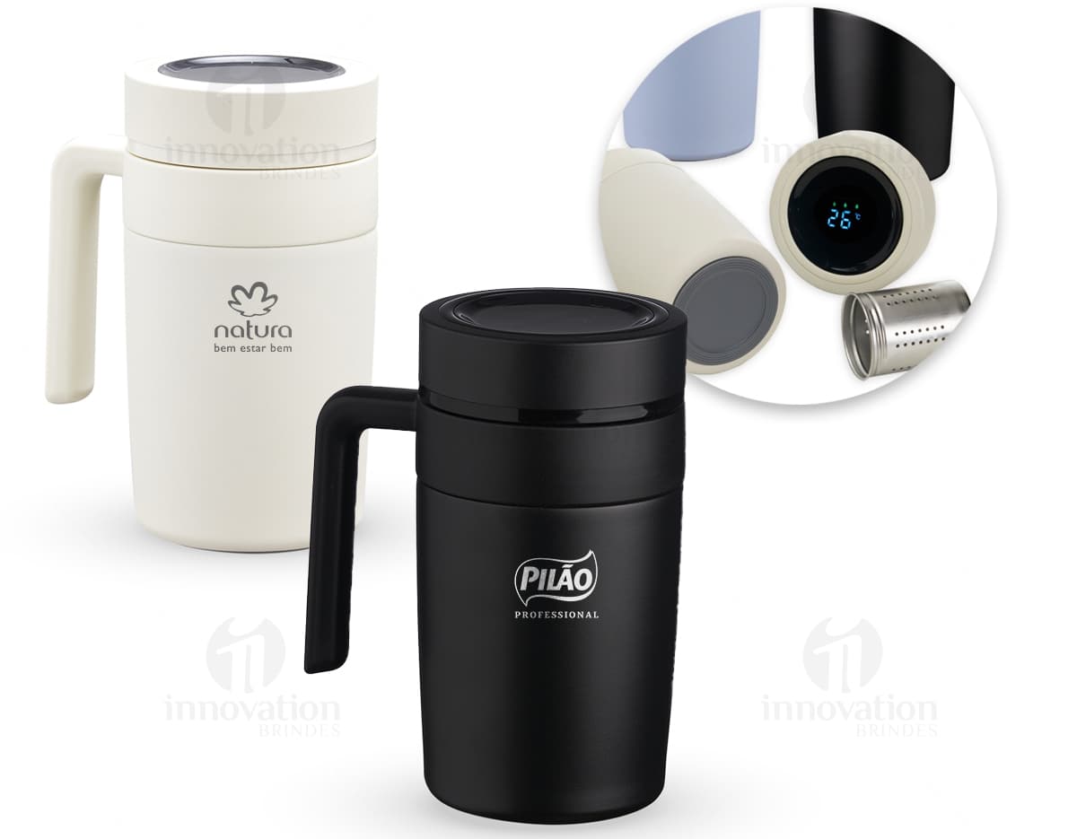 Caneca térmica 500ml com display led, ideal para manter sua bebida quente por mais tempo. Design contemporâneo em plástico resistente e acabamento cromado. Perfeita para presentear ou usar no dia a dia. Incremente seu brinde!