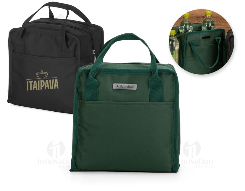 Bolsa térmica de 7 litros em couro sintético para manter seus alimentos frescos por mais tempo. Prática alça para transporte e design fashion retrô. Ideal para viagens, compras ou para o trabalho. Mantenha seus lanches sempre na temperatura certa com essa bolsa térmica.