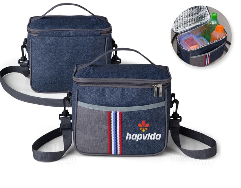 Bolsa térmica 7,3 litros em couro sintético, perfeita para te acompanhar no dia a dia. Moderna e prática, é ideal para manter seus alimentos e bebidas frescos. Leve e espaçosa, com alça para transporte e design fashion. Adquira já a sua e esteja sempre preparado para qualquer ocasião!