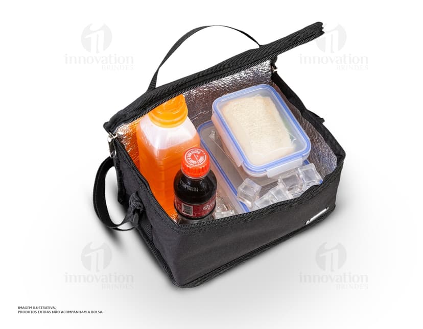 Bolsa térmica 4 litros de luxo em couro, perfeita para manter seus alimentos e bebidas frescos por mais tempo. Moderna e elegante, ideal para uso no dia a dia ou em viagens de negócios. Acessório retro e chique, com alça resistente e design sofisticado. Adquira já a sua e mantenha-se sempre na moda!