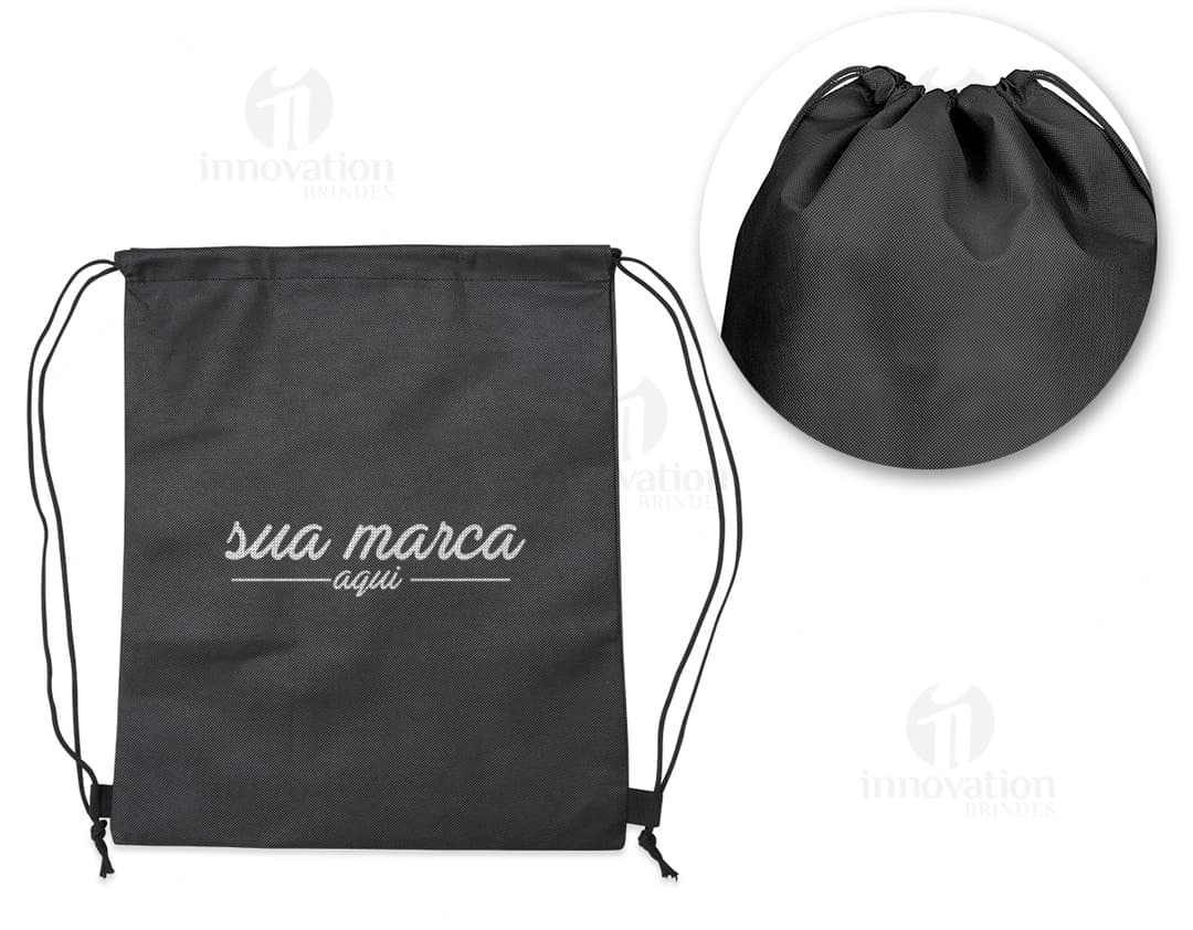 Mochila Saco em couro legítimo para um visual elegante e versátil. Perfeita para o dia a dia no trabalho ou nos momentos de lazer. Confeccionada com design moderno e alças resistentes. Adquira já a sua e esteja sempre pronta para qualquer ocasião! Ideal para compras, passeios e viagens.