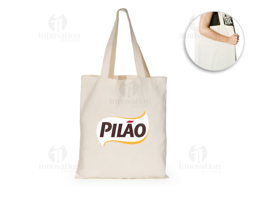Sacola de algodão amarela ideal para brindes promocionais. Leve, resistente e sustentável, perfeita para presentear clientes e promover sua marca. Adquira já a sua!