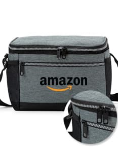 Bolsa térmica 10 litros preta, ideal para transportar seus alimentos com praticidade e estilo. Fabricada em material resistente, mantém a temperatura dos alimentos por mais tempo. Perfeita para viagens, passeios e até para o dia a dia. Garanta já a sua!