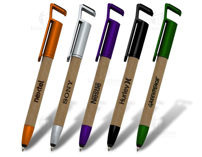 Caneta Ecológica com Suporte - Perfeita para o ambiente de negócios, esta caneta sustentável vem com um suporte prático. Ideal para a organização do escritório, ilustrações criativas e anotações educacionais. Feita de plástico reciclado, promove a sustentabilidade. Adquira a sua hoje mesmo!