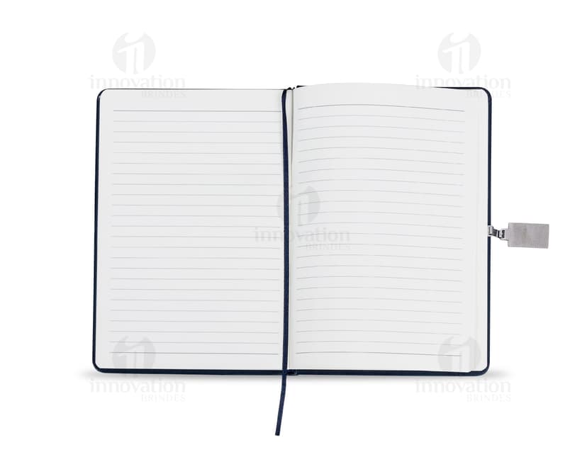 Bloco de anotações em branco para escrita e organização no escritório. Ideal para deixar lembretes, fazer listas e guardar informações importantes. Prático e funcional, é o item essencial para manter a produtividade no dia a dia. Adquira já o seu!