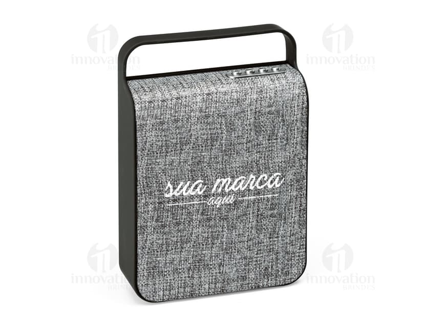 Caixa de som de luxo em couro preto para um som elegante e potente. Perfeita para presentear ou usar no trabalho. Moderna e segura, com alça de metal e fecho com cadeado. Compre já e garanta sua música em alto estilo!