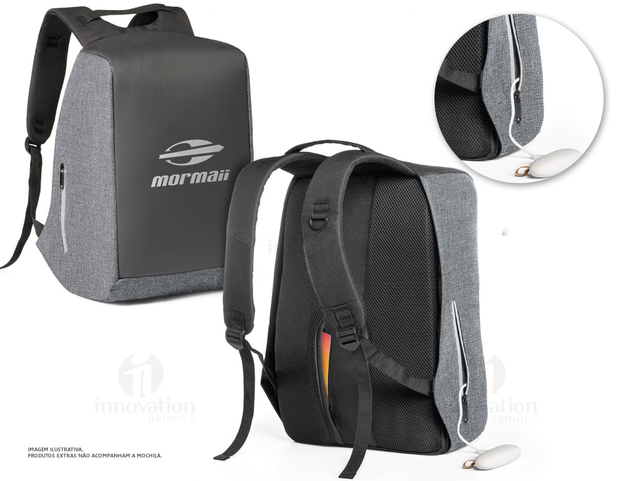 Mochila para notebook em couro preto, moderna e prática. Ideal para viagens de negócios ou uso profissional. Proteja seu equipamento com estilo e segurança. Com zíper, alça e compartimentos para armazenamento. Aproveite a praticidade e elegância dessa mochila de alta qualidade.