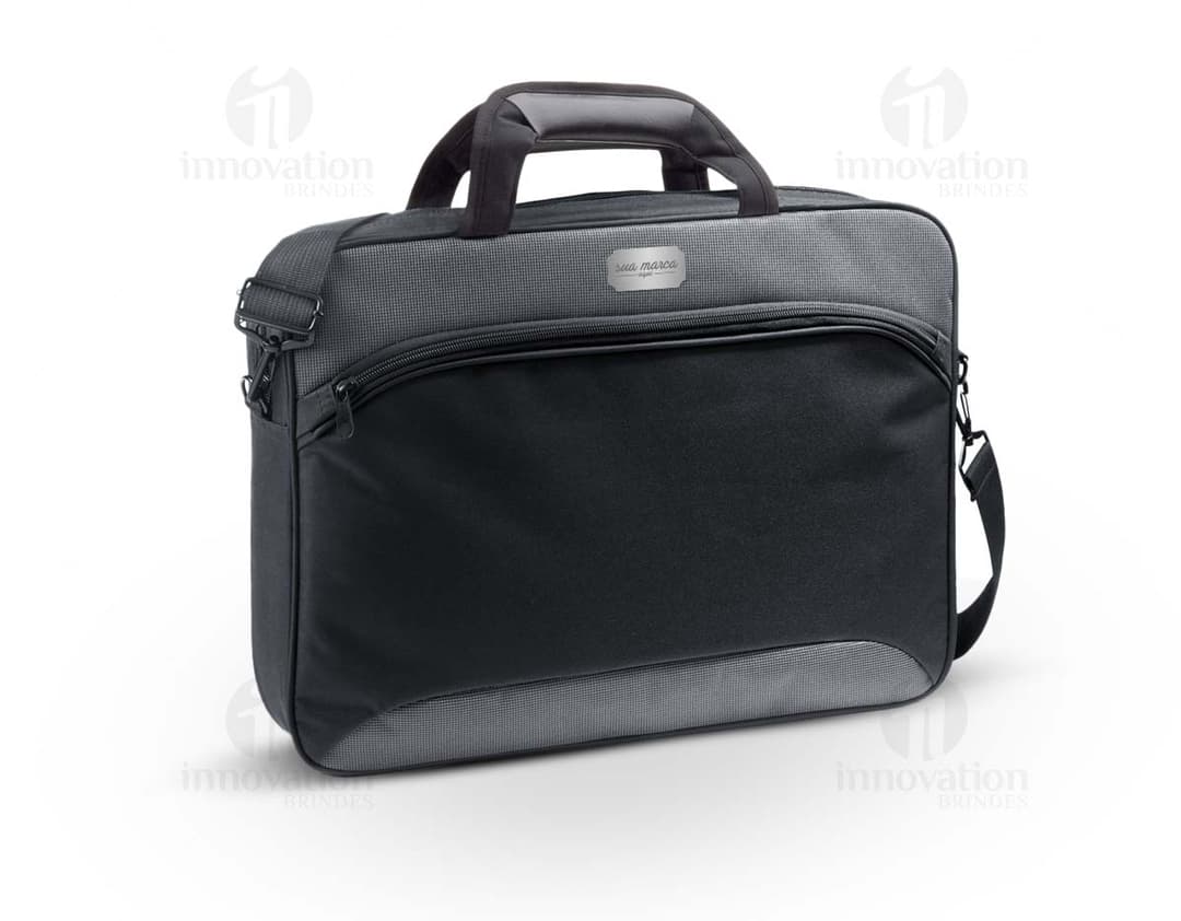 Pasta notebook 600D 2Tone 15,6" em couro preto com alça e fecho de metal. Ideal para viagens de negócios ou uso pessoal, com estilo moderno e elegante.