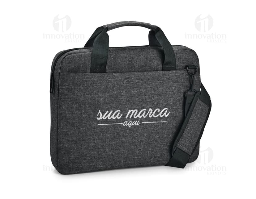 Pasta para Notebook em Couro Preto - Elegância e Segurança para o seu Laptop. Ideal para viagens de negócios ou uso diário no escritório, esta pasta combina estilo e praticidade. Mantenha seu notebook protegido com muito requinte. Compre já!