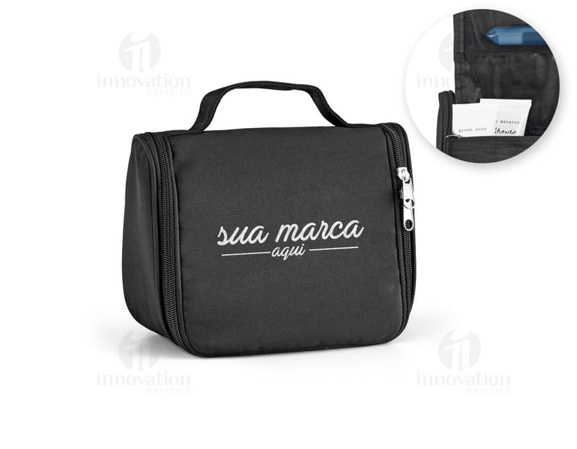 Necessaire de Couro com Design Moderno para um Toque de Luxo em sua Rotina. Ideal para viagens ou uso no dia a dia, este acessório fashion e prático é perfeito para armazenar seus itens essenciais com estilo. Feito em couro de alta qualidade, possui alça para facilitar o transporte, fecho em zíper e um visual luxuoso e elegante. Adicione um toque de sofisticação aos seus momentos com esta nécessaire exclusiva. Compre já a sua!
