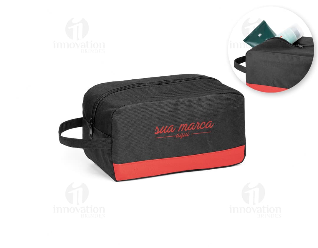 Nécessaire de Couro Preto - Ideal para Organização e Estilo. Compartimento espaçoso em couro de alta qualidade para guardar seus objetos pessoais com elegância e praticidade. Perfeito para viagens e uso diário. Adquira já o seu!