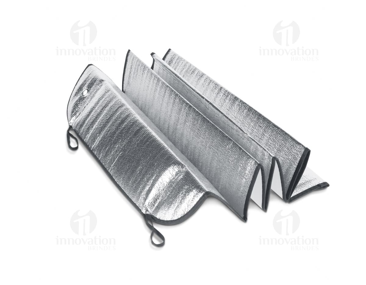 Protetor solar para carros: mantenha seu veículo protegido dos raios solares com esse acessório indispensável. Garanta conforto e durabilidade para seu automóvel!