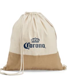 Sacola mochila de tecido resistente e moderno, ideal para viagens e compras. Leve e prática, perfeita para quem busca estilo e praticidade. Com design elegante em nylon, a sacola mochila é um símbolo de luxo e conforto. Aproveite a promoção de inverno e garanta já a sua!