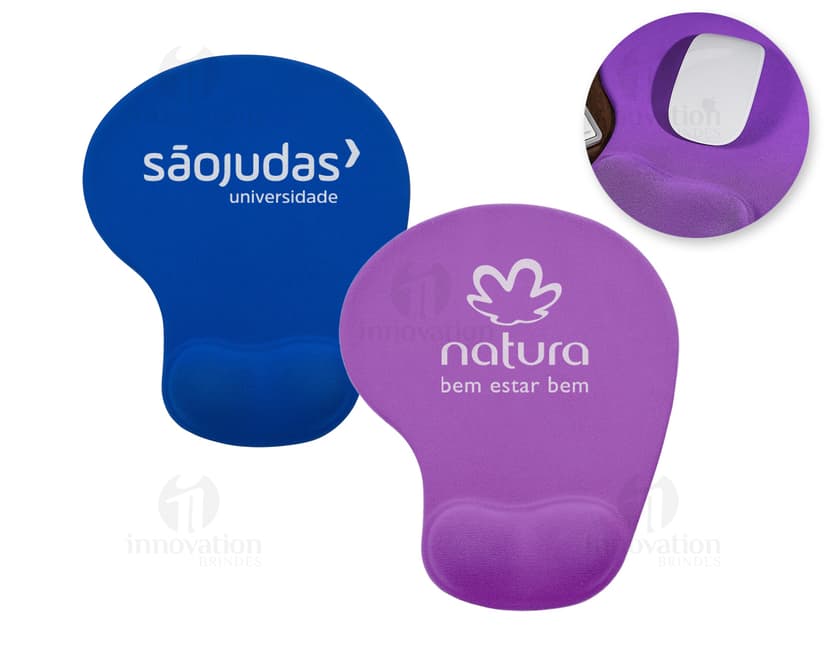Mouse pad ergonômico em formato de coração, ideal para presentear no Dia dos Namorados. Feito em material resistente e design 3D, proporciona conforto para o pulso durante o uso do computador. Surpreenda com este brinde romântico e funcional!