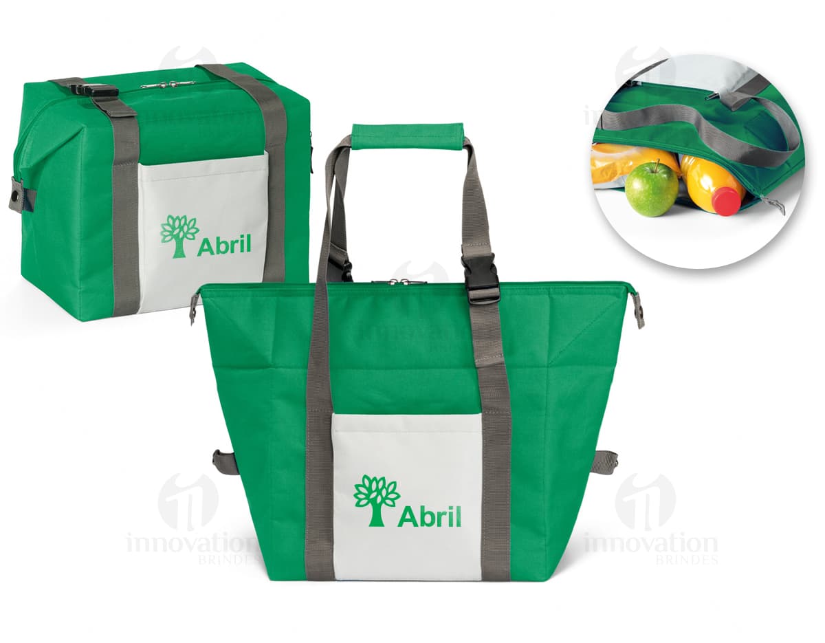 Bolsa Térmica para Viagem - Mantenha seus alimentos frescos e bebidas geladas onde quer que vá com a bolsa térmica. Perfeita para viagens, compras ou para o dia a dia, esta bolsa espaçosa e prática é o acessório ideal para manter seus itens resfriados. A bolsa possui alça resistente, fecho em zíper e é feita em material durável. Aproveite nossas promoções e garanta já a sua bolsa térmica! Ideal para quem busca praticidade e funcionalidade.