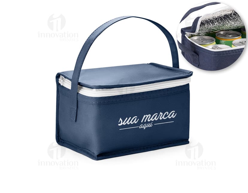 Bolsa Térmica Isolada para Armazenamento de Alimentos. Design moderno e prático, feita em material resistente e com alça para transporte. Ideal para manter seus alimentos frescos por mais tempo. Perfeita para levar em viagens, passeios e no dia a dia. Mantenha seus alimentos frescos e saborosos onde quer que vá. Adquira agora a sua bolsa térmica e aproveite!