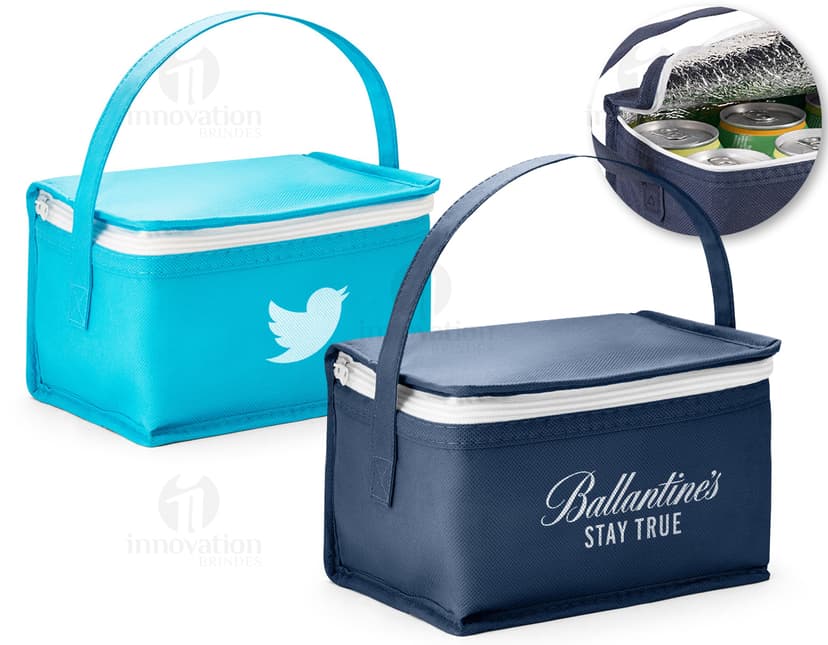 Bolsa térmica de design moderno e elegante para manter seus alimentos e bebidas frescos por mais tempo. Ideal para levar em viagens, picnics e no dia a dia. Feita com material resistente e alça para facilitar o transporte. Mantenha seus itens refrigerados com praticidade e estilo. Ideal para quem busca praticidade e elegância em um único produto. Adquira já a sua bolsa térmica e desfrute de momentos refrescantes em qualquer lugar!